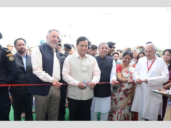 डॉ बलबीर सिंह ने केंद्रीय आयुष मंत्री सर्बानंद सोनोवाल से किया राष्ट्रीय आयुर्वेद संस्थान बनवाने का अनुरोध