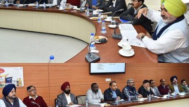 पंजाब के जल संसाधन और खनन एवं भूविज्ञान मंत्री ने विभाग के अन्य अधिकारियों के साथ की पहली बैठक