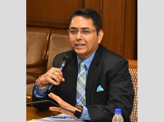 स्वास्थ्य कौशल विकास केंद्रों के अधिकतम उपयोग के लिए एक पैनल के गठन का करने के दिए गए आदेश