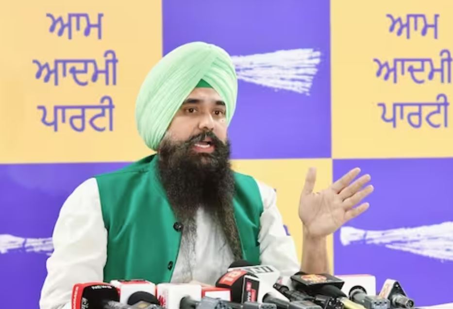 बीजेपी को है पंजाब से एलर्जी, वह नहीं चाहती कि पंजाबियों को अच्छी सुविधाएं मिलें: मलविंदर सिंह कंग