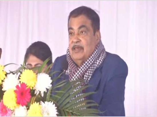 नितिन गडकरी ने होशियारपुर में 4,000 करोड़ रुपये की 29 एनएच परियोजनाओं का किया उद्घाटन