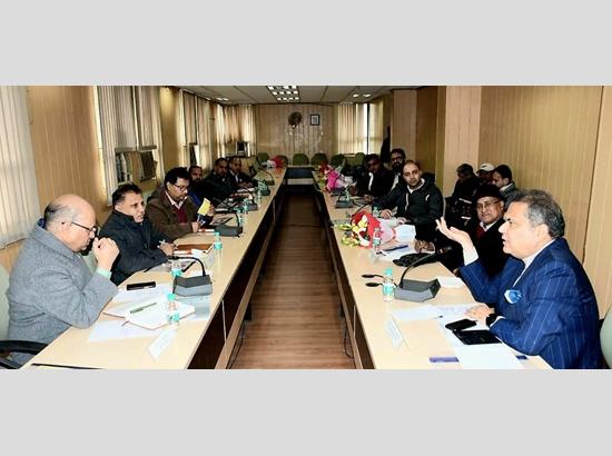 सांसद संजीव अरोड़ा ने बीएसएनएल की समस्याओं और कठिनाइयों को दूर करने का दिया आश्वासन