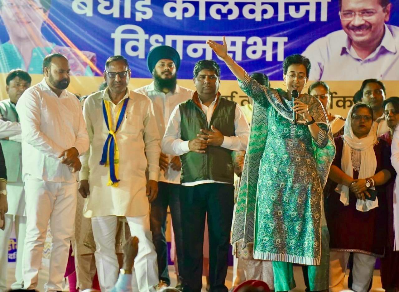 कालकाजी के लोगों को केजरीवाल सरकार की सौगात, आतिशी बोली ‘गुरु रविदास मार्ग का होगा कायाकल्प’