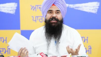 आम आदमी पार्टी ने सुखबीर बादल के मलंग वाले बयान की सख्त निंदा की, कहा यह उनकी सामंतवादी सोच को दर्शाता है