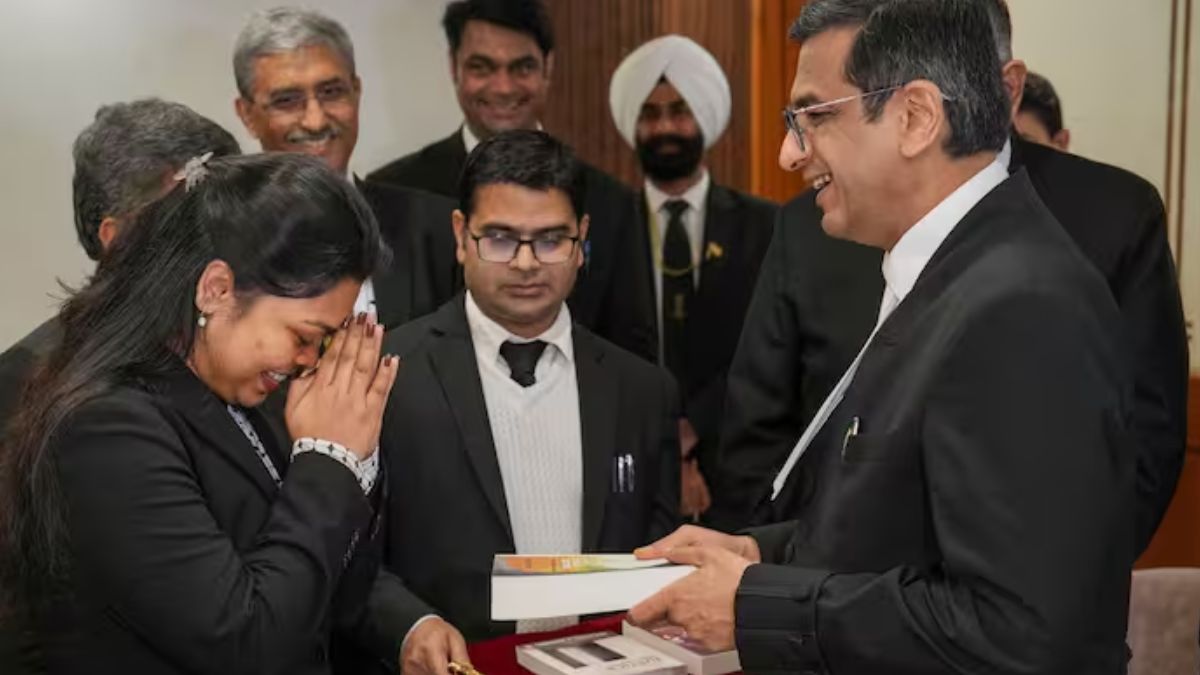 सुप्रीम कोर्ट में कुक की बेटी के किस कमाल से गदगद हुए CJI चंद्रचूड़
