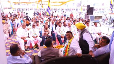 किसान और व्यापारी का रिश्ता तोड़ने पर तुली हुई है भाजपा सरकार: डॉ सुशील गुप्ता