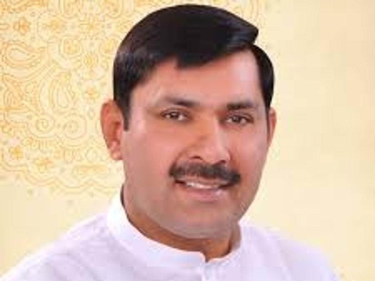 जेजेपी विधायकों के दो-फाड़ होने की तैयारी, देवेन्द्र बबली का व्हिप मुद्दे पर दुष्यंत पर पलटवार