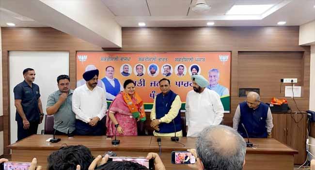 पुनः भाजपा में शामिल हुई निमिषा मेहता, कुछ समय पहले कांग्रेस में हो गई थी शामिल