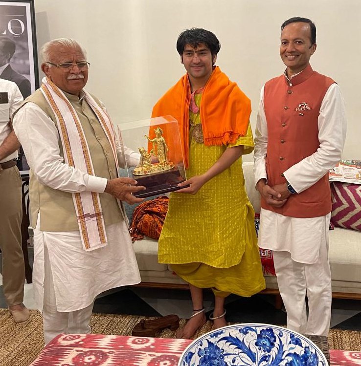 धर्मनगरी कुरुक्षेत्र के चुनावी रण में नवीन जिंदल को आशीर्वाद देने पहुंच रहे हैं बड़े-बड़े धर्म प्रचारक, धर्मगुरु और साधु संत महात्मा
