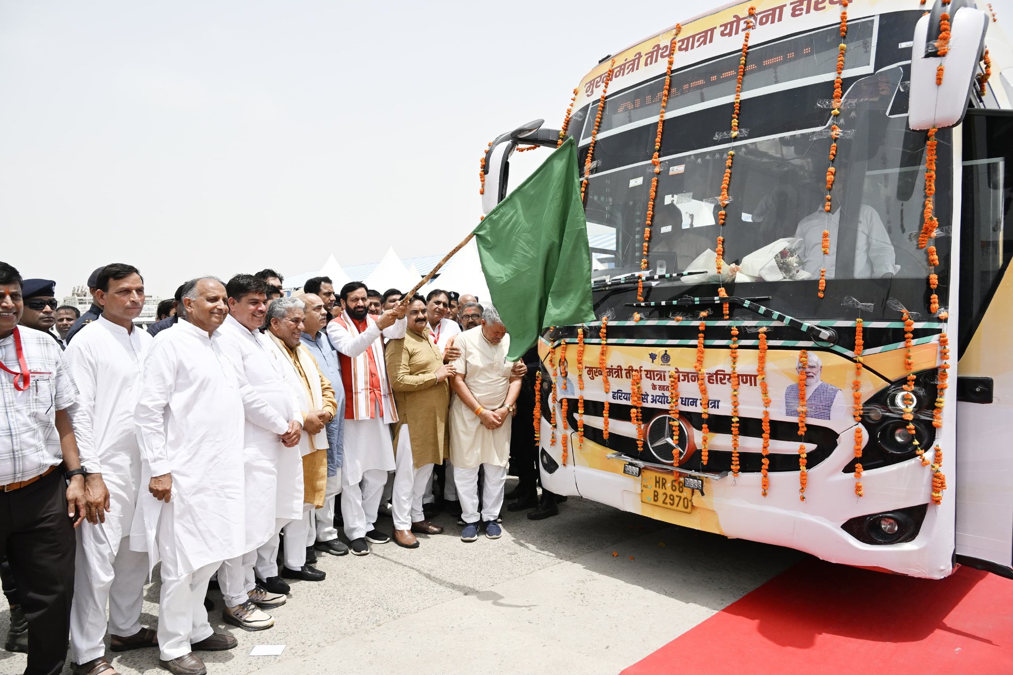 हरियाणा के मुख्यमंत्री ने जींद से अयोध्या धाम तक तीर्थयात्रा बस को दिखाई हरी झंडी