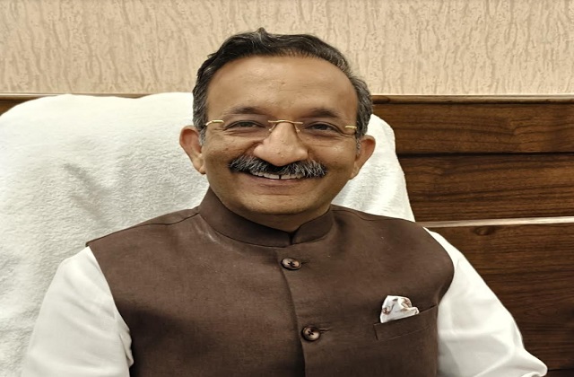 CM के पब्लिसिटी एडवाइजर तरुण भंडारी ने खोली कांग्रेस की पोल, बताया हुड्डा क्यों दबा रहे कांग्रेसियों का गला?