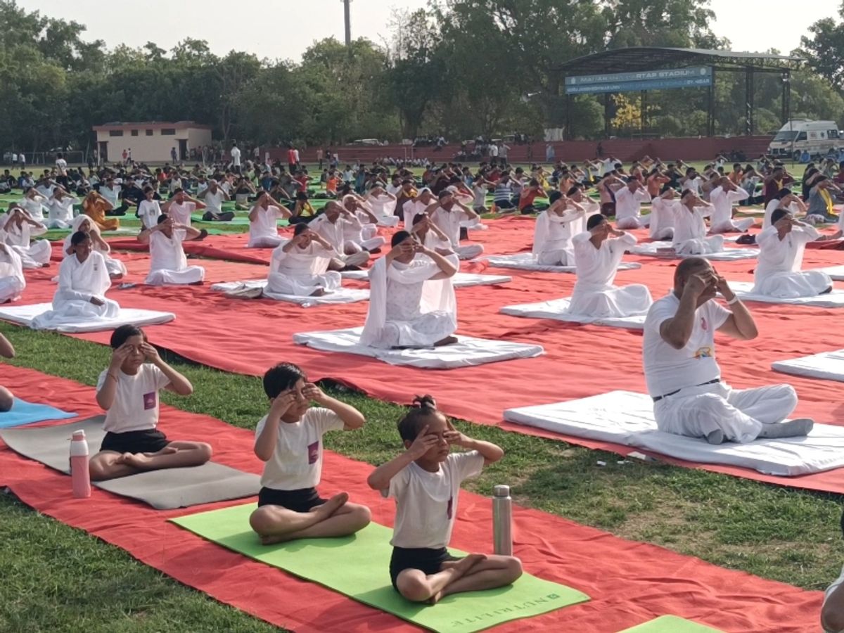 हरियाणा के सीएम नायब सिंह 10वें अंतर्राष्ट्रीय योग दिवस के अवसर पर हिसार में होंगे मुख्य अतिथि, जानिए कौन कौन कहां रहेगा मौजूद?