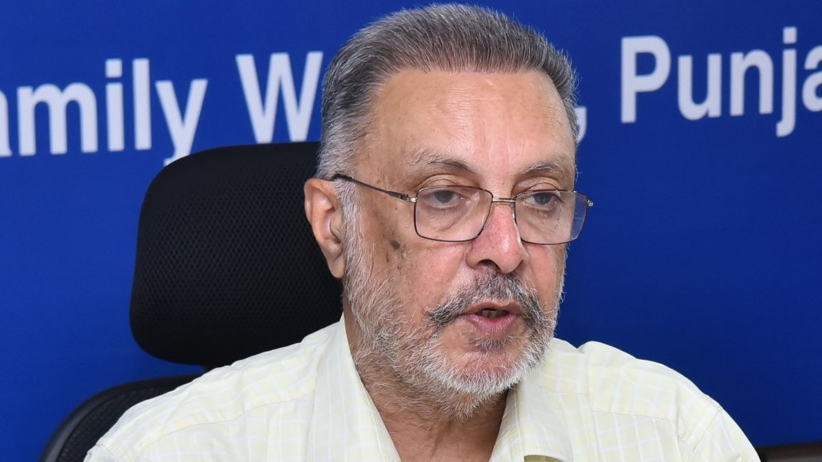 पंजाब के स्वास्थ्य मंत्री ने विभिन्न ब्रांड नामों से उपलब्ध सभी समान दवाओं की कीमतों में समानता लाने की जरूरत पर दिया जोर