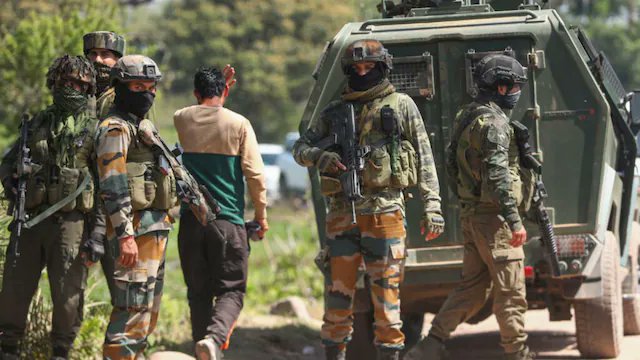 5 infiltrators killed on LoC, Pakistan breaks ceasefire