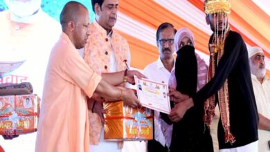 CM Yogi: Government should work among the people
