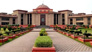 Chhattisgarh: Making reels on the highway proved costly, High Court reprimanded the police