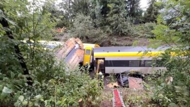 Major rail accident in Germany | Train coaches derailed, 3 dead