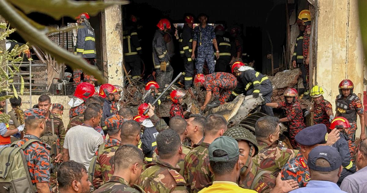 Dhaka Crash: Eyewitness account of a female teacher, 27 people have died so far