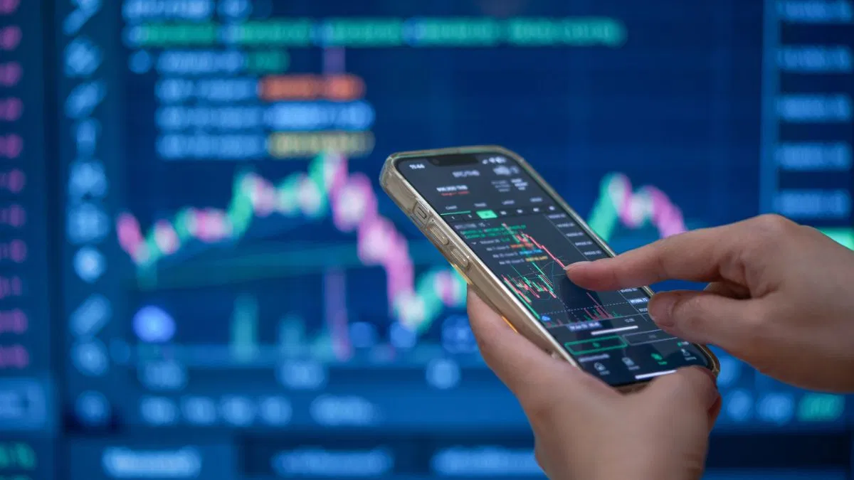 Fevicol stock gave 48000% return | Is the uptrend still there?