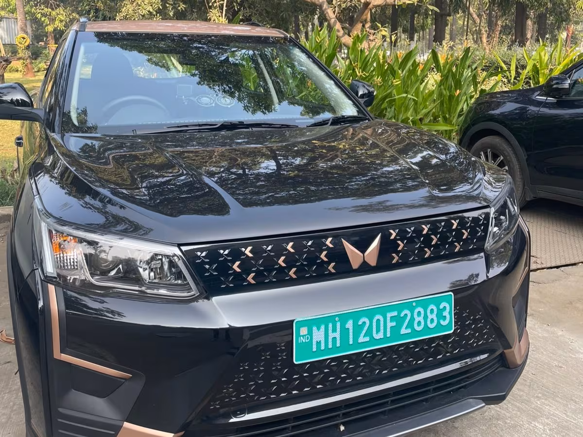 Mahindra XUV400 gets discounts up to ₹2.5 lakh, know offers on all cars