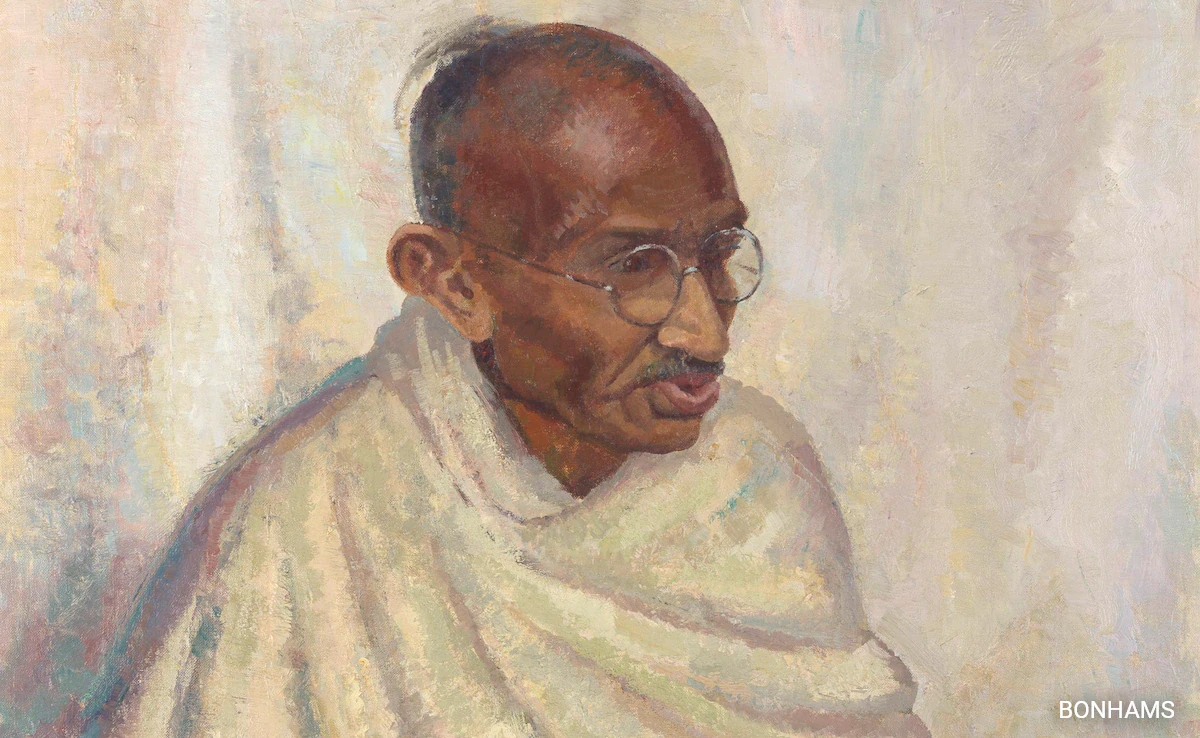 94 year old Gandhiji's photo auctioned for ₹1.7 crore