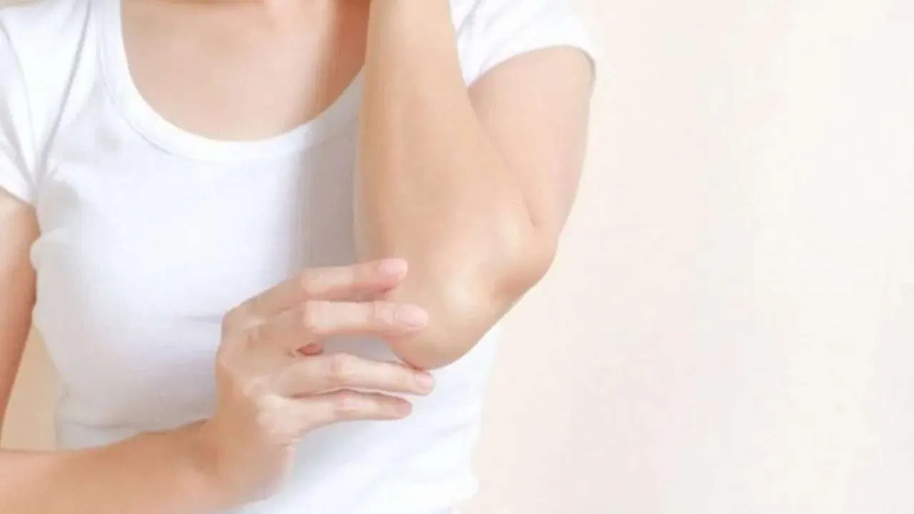 Remove blackness of elbows in minutes, try these 5 home remedies