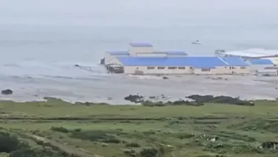 Strong earthquake strikes Kuril Islands and Afghanistan, people in panic