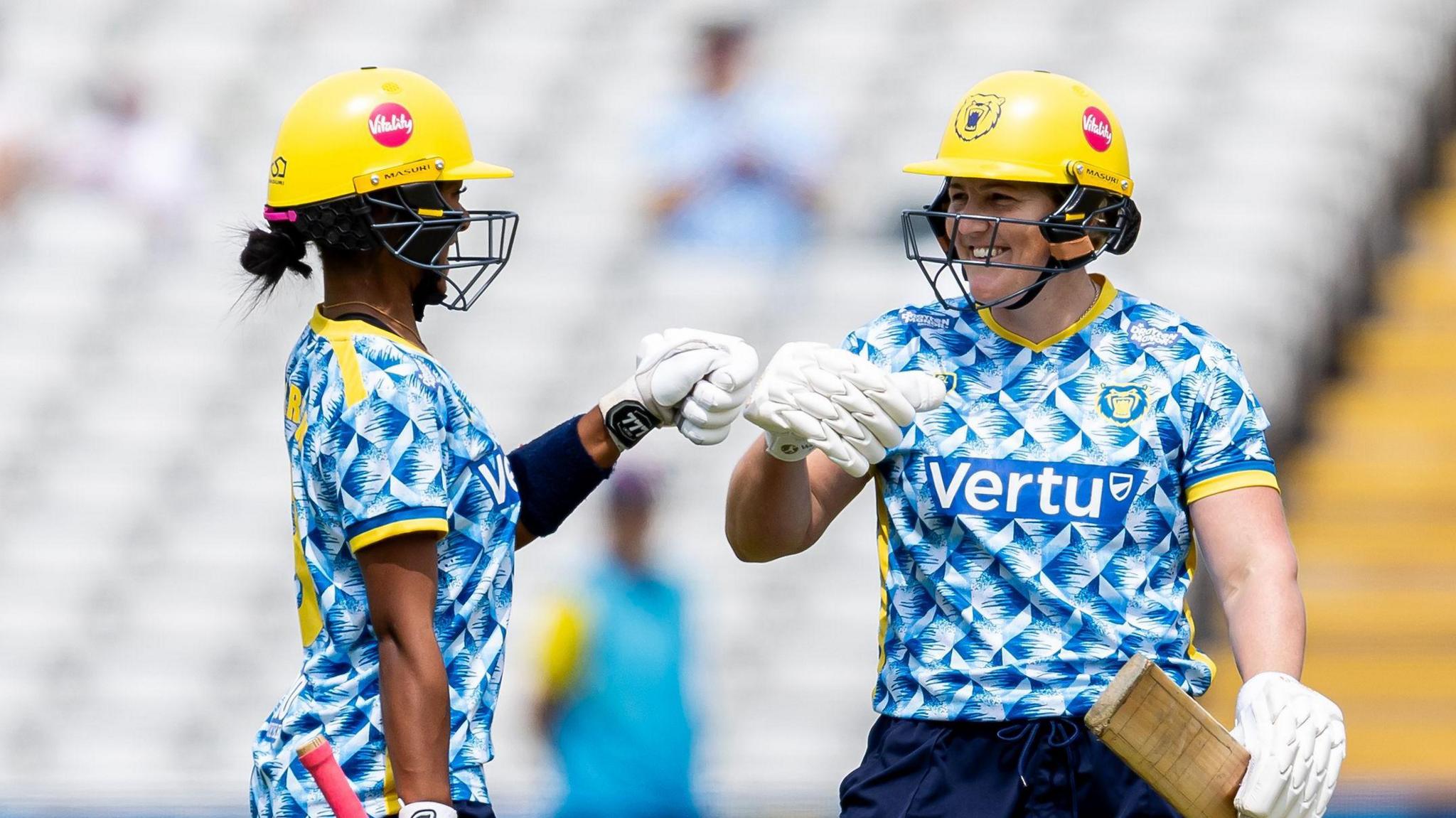 Laura Harris hit fifty in 15 balls