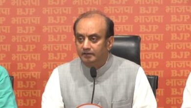 BJP targets Rahul Gandhi, mentions Putin