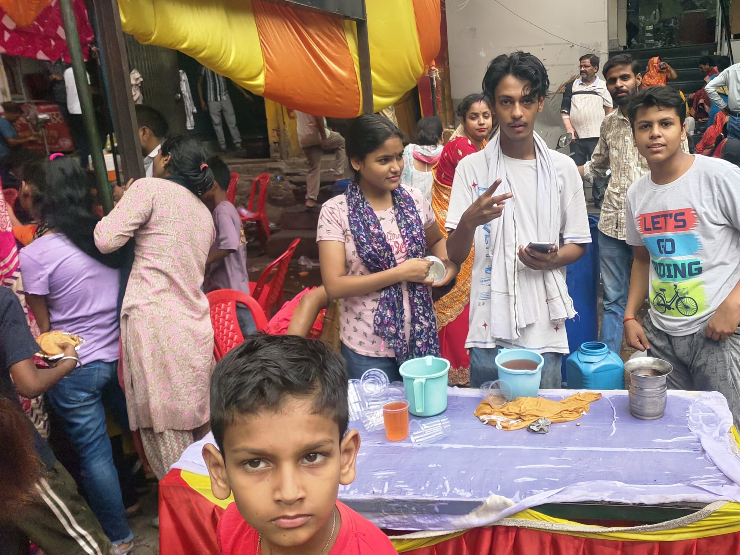 Bada Mangal 2026: तीसरे बड़े मंगल पर लखनऊ में उमड़ी भक्तों की भारी भीड़
