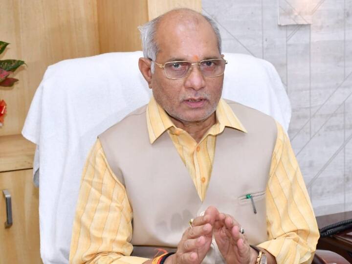 धर्मपाल सिंह का सपा पर हमला, बोले- ‘अखिलेश राज में गाय कसाई से डरती थी, अब हालात बदल गए’