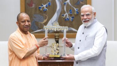 Short Title: PM मोदी से मिले CM योगी, प्रधानमंत्री आवास पर हुई शिष्टाचार भेंट