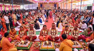*मुश्किल घड़ी में 'अभिभावक' बनी योगी सरकार, वाराणसी के 11,219 परिवारों को 191 करोड़ से अधिक की मदद*