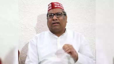 ‘साढ़े चार साल नहीं दिखे, अब पंचायत के बहाने कूद रहे बरसाती मेंढक’, संजय निषाद का तंज