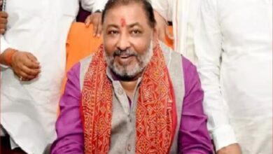 दयाशंकर सिंह का सपा पर हमला, बोले- ‘अखिलेश राज में लगातार हुआ बाबा साहब का अपमान’