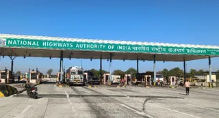 इटौंजा टोल प्लाजा पर फिर शुरू हुई टोल वसूली, सर्वर विवाद