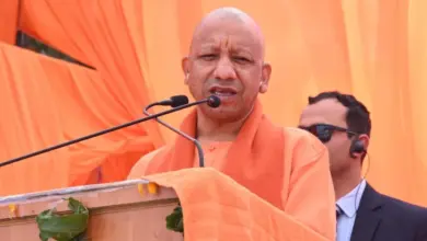 समाज को जातियों में बांटने वालों से रहें सावधान, बूथ पर रहें तैयार: मुख्यमंत्री योगी आदित्यनाथ