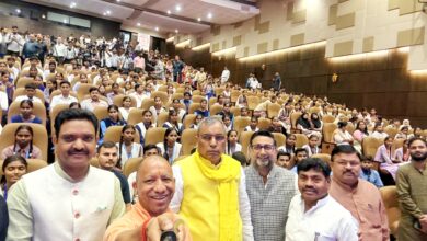 सीएम योगी ने 4.60 लाख छात्रों को दी छात्रवृत्ति, राजभर पर भी बोले